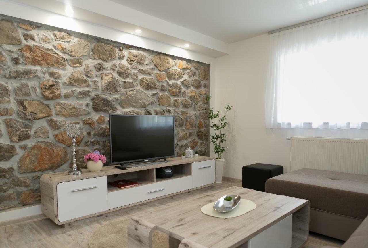 Travel Apartment Otocac